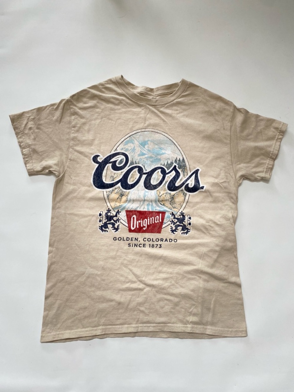 Coors Original Colorado mountain Beige Tshirt, menโs medium